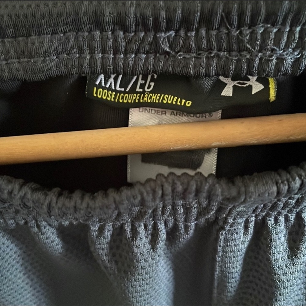 Under Armour active wear track pants - Picture 3 of 3
